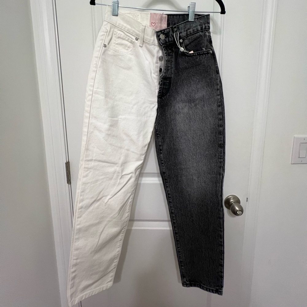 REVICE Monochrome Contrast Jeans